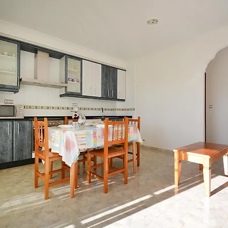 Apartment En Playa De Montalvo